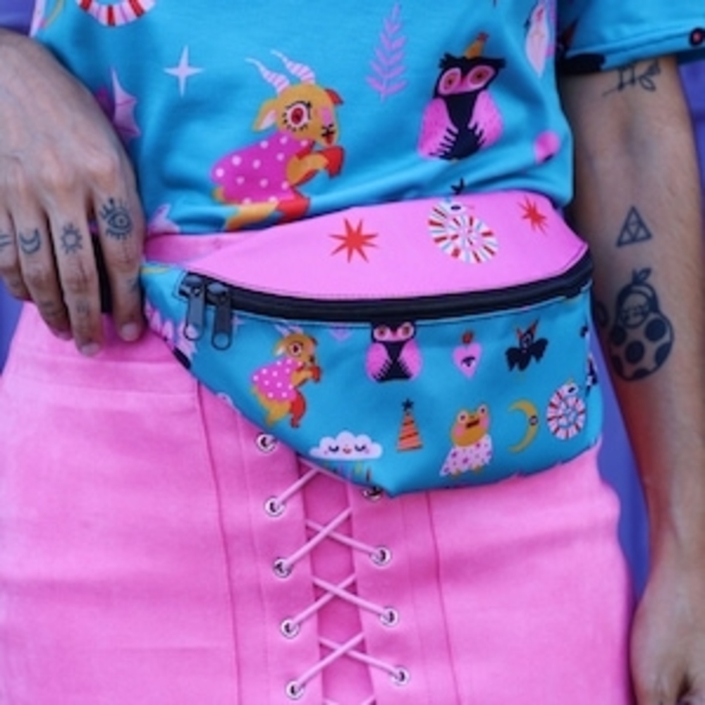 Colorful Patterned Fanny Pack - Picture 4 of 4